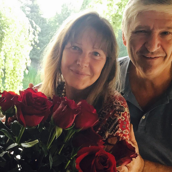 Елена Проклова живет с экс-мужем, пользующимся услугами «профессиональных женщин»