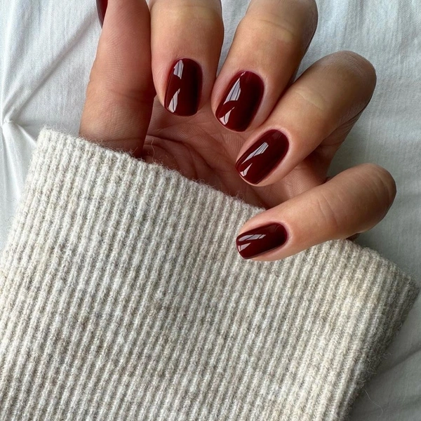 маникюр, маникюр 2025, цвет маникюра, ногти маникюр 2025, красный маникюр, красивый маникюр, цвет маникюра 2025, маникюр тренд | Источник: Социальные сети