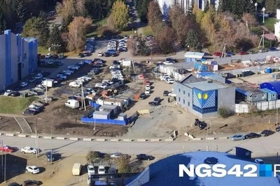 У бассейна «Лазурный» в Кемерове могут построить ЖК