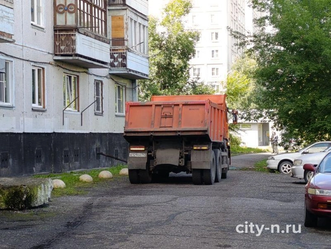 Поставлен вопрос о возможности безопасного прохода детей к учебным заведениям | Источник: www.city-n.ru