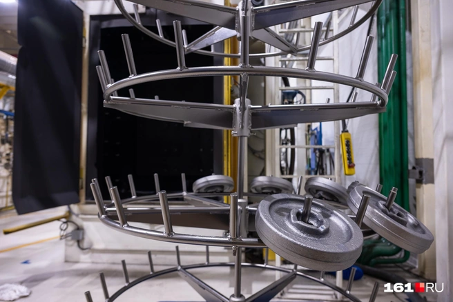 Заготовки обжигаются в печи | Источник: Евгений Вдовин / 161.RU