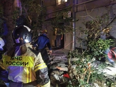 Балкон четвертого этажа с людьми рухнул в Сочи. Погибли двое