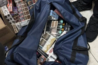 В Екатеринбурге двое вскрыли магазин болгаркой