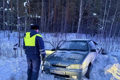 На трассе под Екатеринбургом водитель ВАЗ погиб в аварии