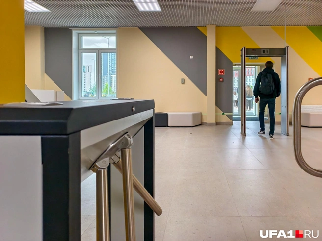 Хочется верить, что просто так не пройдешь | Источник: Булат Салихов / UFA1.RU