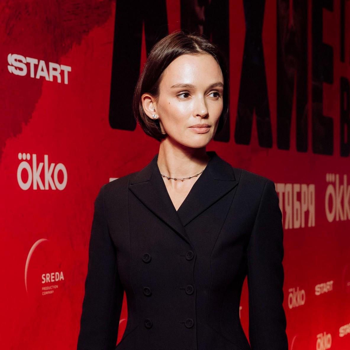 Элегантная Андреева, Тилляева с женихом, Максимова в коже, а Месхи в компании Земцовой: премьера «Лихих»