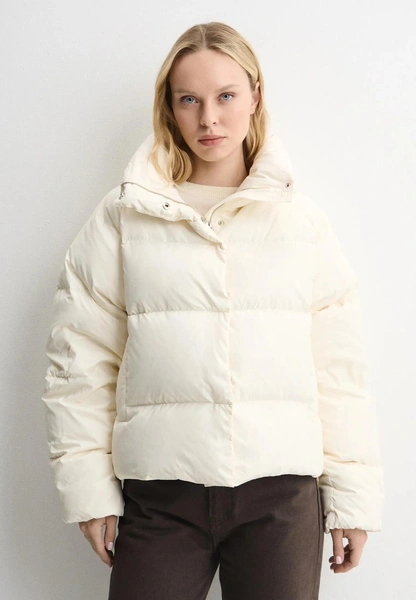 Теплые и стильные: 20 пуховиков от российских дизайнеров