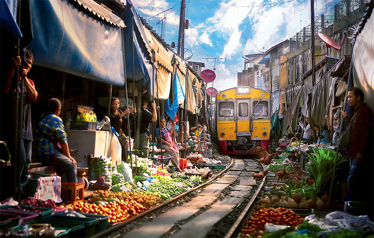 Место дня. Рынок Меклонг (Таиланд)