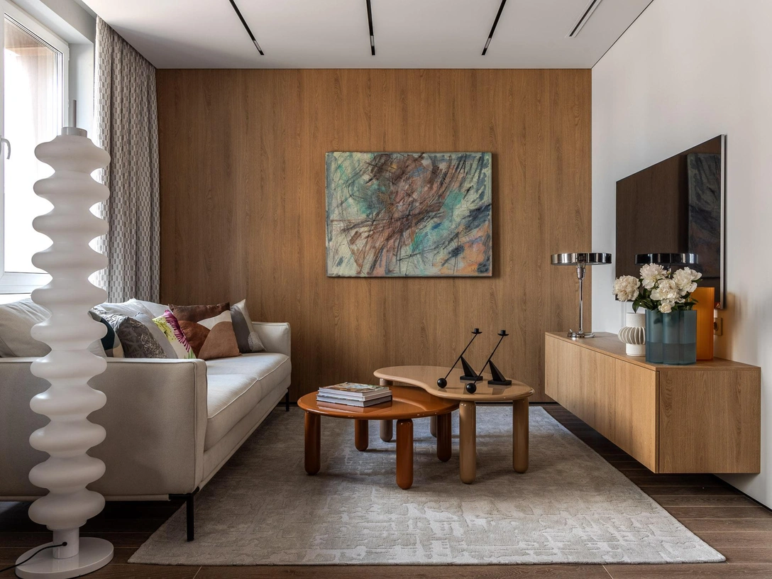 Кухня и корпусная мебель производства Beto Bardi. Журнальные столы, Kartell. | Источник: Роман Спиридонов