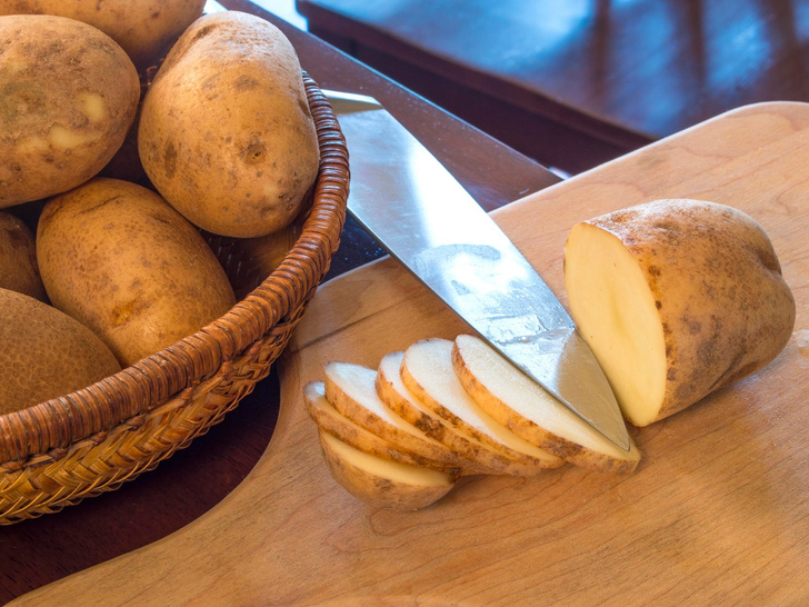 Сливочный картофель: вкусное и простое блюдо для тех, кто устал от пюре и картофельных долек