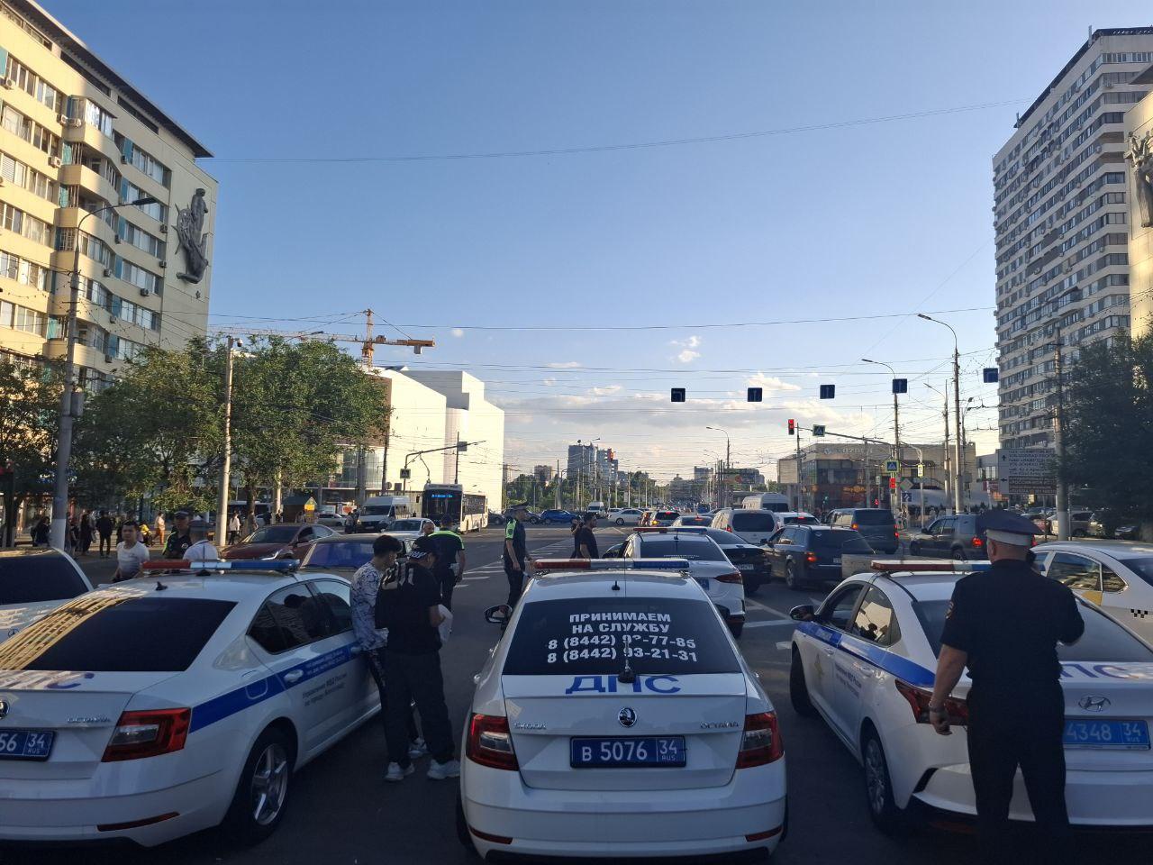 В центре Волгограда Госавтоинспекция начала массовые облавы на нарушителей