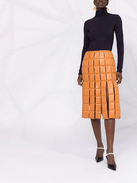 Топ-10 самых стильных миди-юбок этой зимы