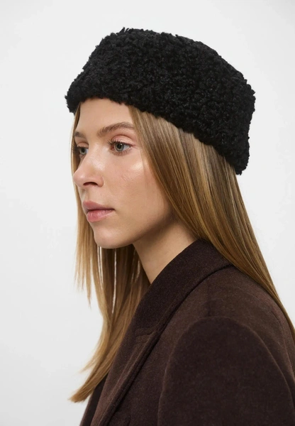 Шапка Love Republic 