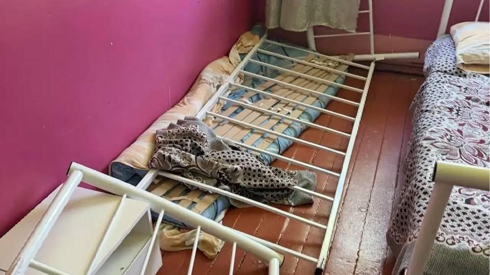 Пьяный мужчина ворвался и устроил погром в детском лагере в Тыве: пострадали 13 человек