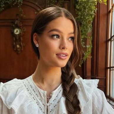 «Мисс Россия» Валентина Алексеева и челябинский олигарх Илья Мительман гуляют на свадьбе — видео