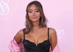 Три модели-трансгендера приняли участие в бельевом шоу Victoria’s Secret 2024