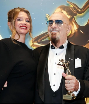 Михаил Шуфутинский женился на Светлане Уразовой: смотрим фото красавицы жены артиста