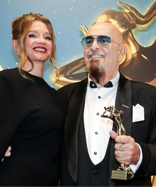 Михаил Шуфутинский женился на Светлане Уразовой: смотрим фото красавицы жены артиста