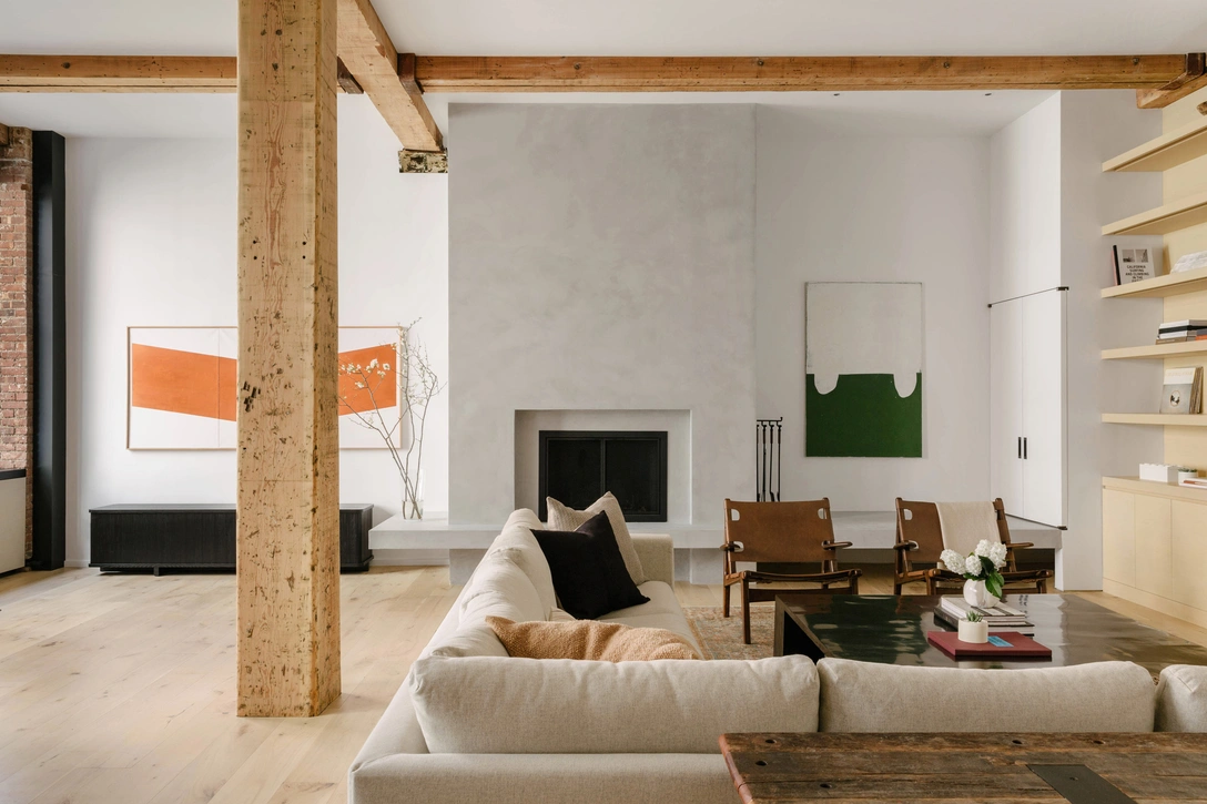 Светлый лофт в Нью-Йорке | Источник: Ник Глименакис