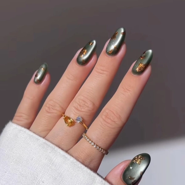 денежный маникюр, денежный маникюр 2025, денежный маникюр 2025 какой цвет, денежный цвет маникюра, денежный цвет маникюра на декабрь, какой денежный цвет маникюра, денежный маникюр на декабрь, денежный маникюр на декабрь 2025 | Источник: Социальные сети