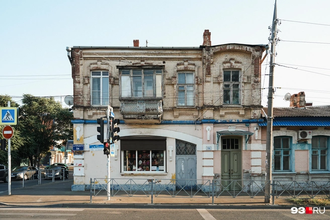 В Краснодаре реставрируют 115-летний дом. Показываем фото | Источник: Дарья Паращенко / 93.RU