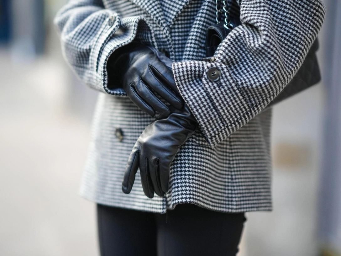 Полный гид по самым модным перчаткам и варежкам осени и зимы 2023/24 | marieclaire.ru