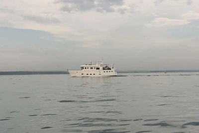 В Иркутске продают теплоход «Глобус» за 47 млн рублей