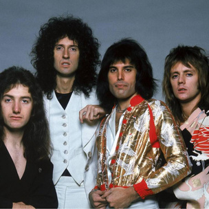 Видео дня: группа Queen выпустила рождественский клип, и мы просто в восторге