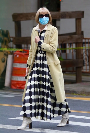 Анна Винтур в Нью-Йорке | marieclaire.ru