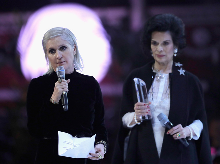 Виндзор и Шейк: самые шикарные леди на церемонии Fashion Awards 2017