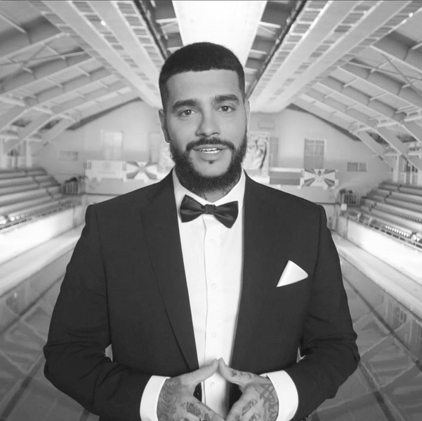 Батл года Оксимирон обвинил Тимати в подкупе зрителей, и