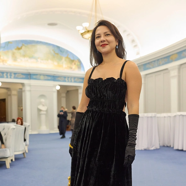 Это платье от известного бренда  | Источник: Александр Ощепков / NGS.RU