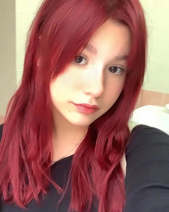 Полина неоднократно меняла цвет волос и успела побывать шатенкой, блондинкой, брюнеткой и даже огненно-красной | Источник: danaborisova_official / Instagram (экстремистская организация, деятельность запрещена на территории РФ)