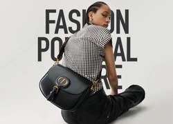 Дань великому кутюрье: Dior выпустил сумку Bobby с особой историей