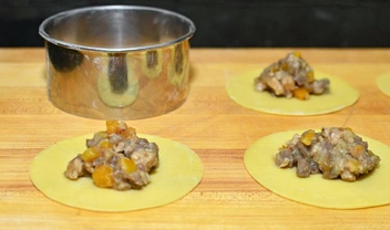 В рецепте использовалось рубленное мясо  | Источник: Florian Pinel / Foodperestroika