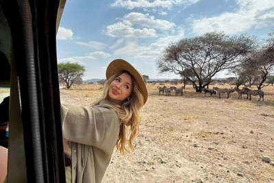 Anya Pokrov goes on safari
