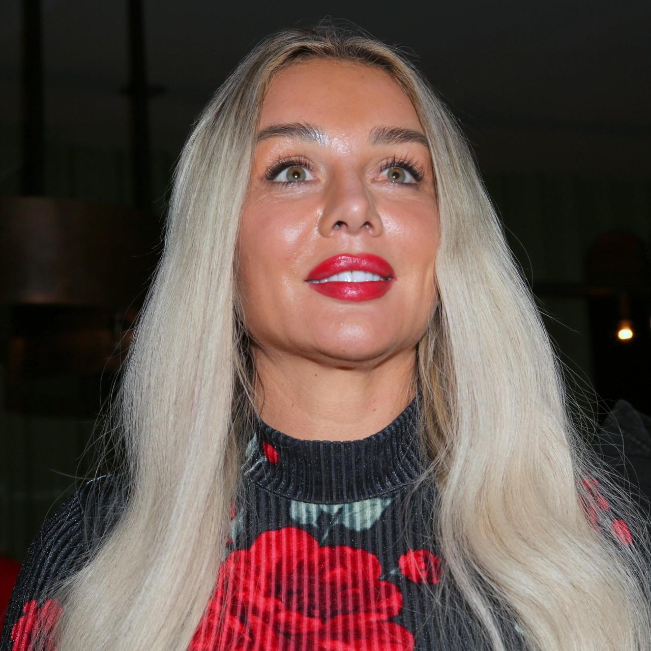 «Время пряток заканчивается. Явится ли вдовица в суд?»: у Анны Седоковой появились новые проблемы