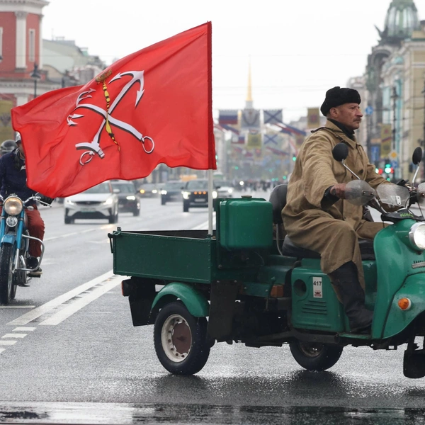 Старые машины поехали по центру Петербурга | www.fontanka.ru