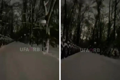 Уфимцы жалуются на темноту в парке напротив мэрии