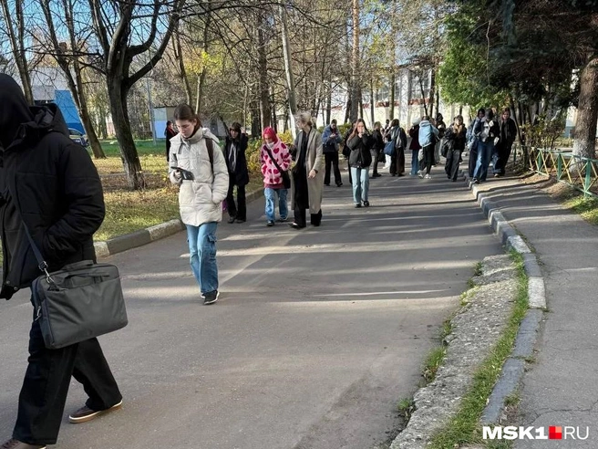 В Подмосковье эвакуировали студентов МГИК | Источник: читатель MSK1.RU