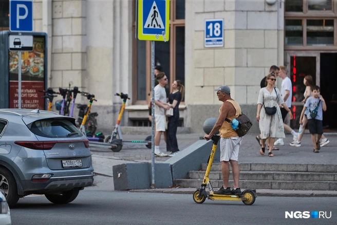 Это не первое ДТП с участием электросамоката в этом году в Кемерове | Источник: Александр Ощепков / NGS.RU