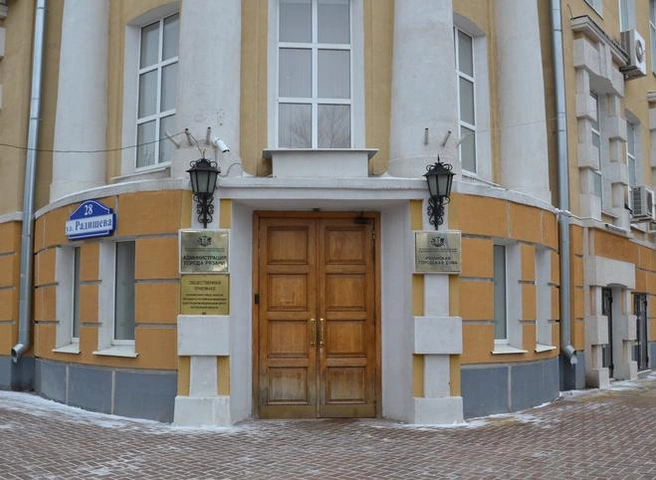 Бурмистров предложил уволиться семи чиновникам рязанской мэрии | ya62.ru