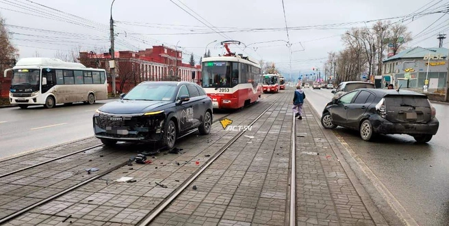 Движение трамваев восстановили около 19:00 | Источник: «ACT-54 Black» / Telegram