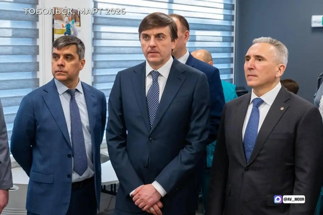 Министр просвещения Сергей Кравцов и глава Тюменской области Александр Моор в Тобольске | Источник: телеграм-канал Александра Моора