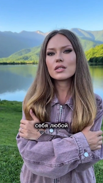 Плюс ко всем проблемам певица перенесла неудачную пластику