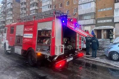 В Кемерове при пожаре в доме эвакуировали 14 человек