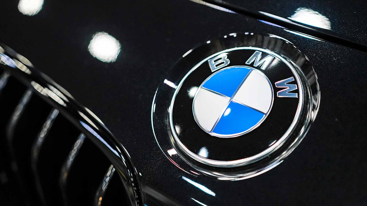 Почему эмблема BMW — это не пропеллер