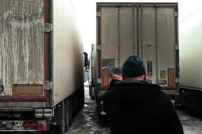 «Сначала дальнобойщики, потом жители»: власти о пробках на Дону