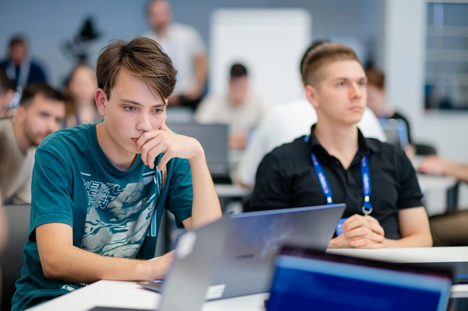 Названы лучшие молодые айтишники нефтегазовой отрасли | Источник: пресс-служба «Газпром нефти»