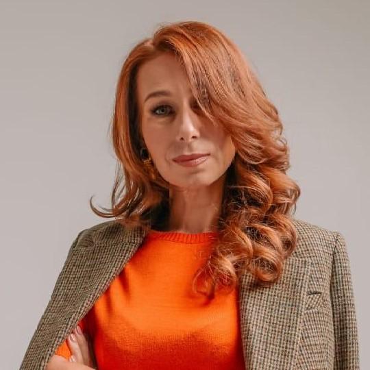 <p>Елена Милютина</p>